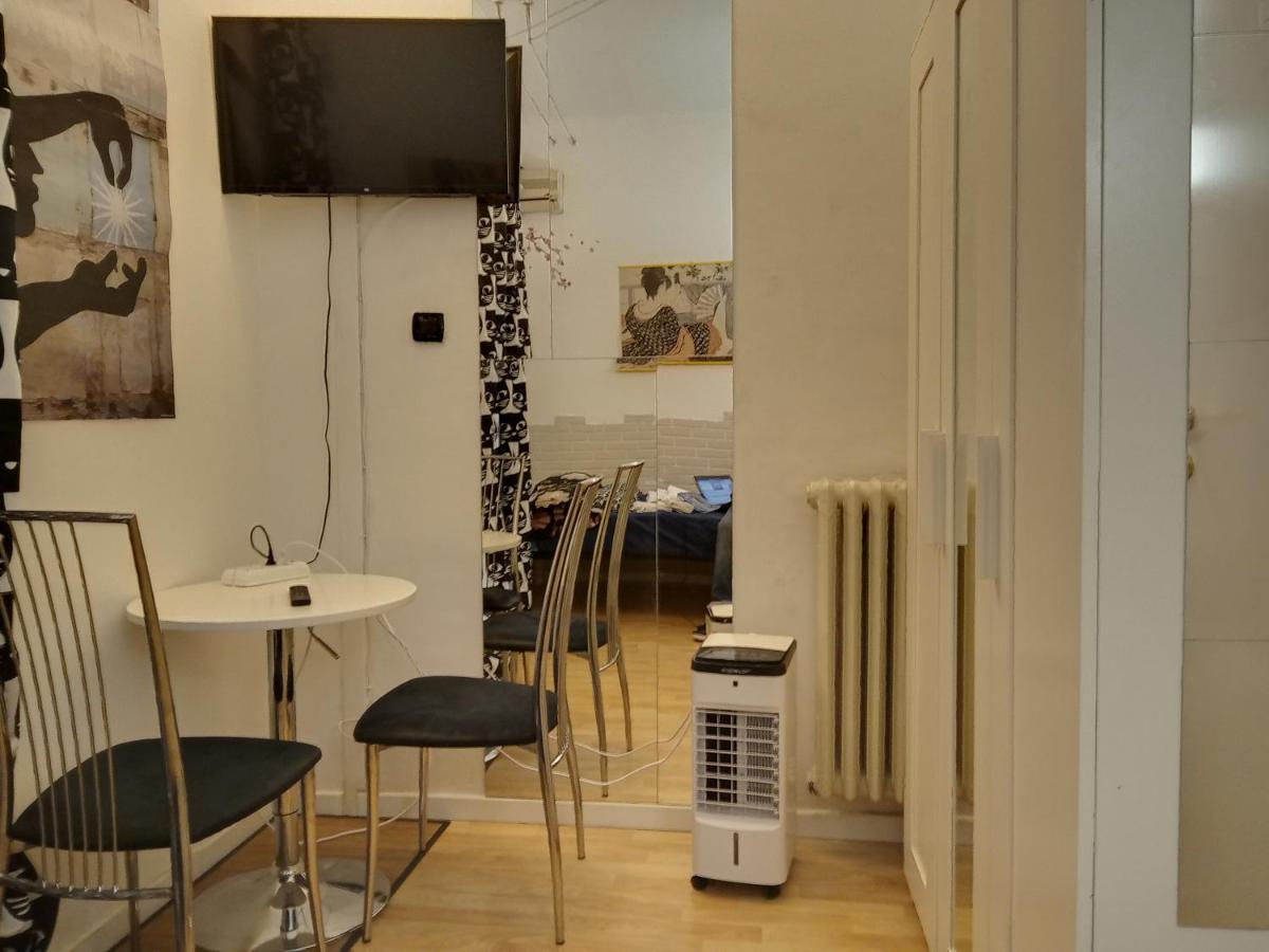 Floris Guest House มิลาน ภายนอก รูปภาพ